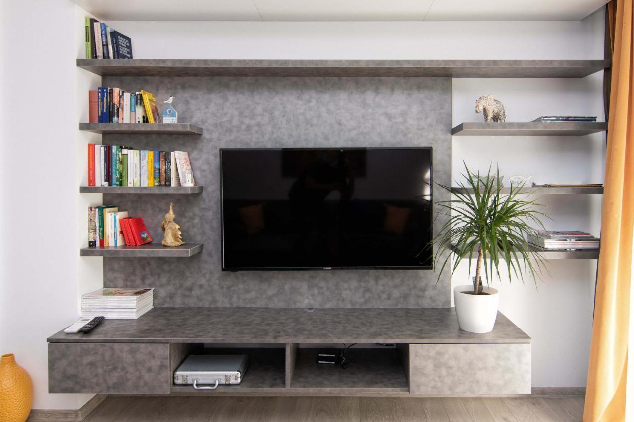 Luxury City Center Two Bedroom Apartment Close To Beach Варна Екстериор снимка