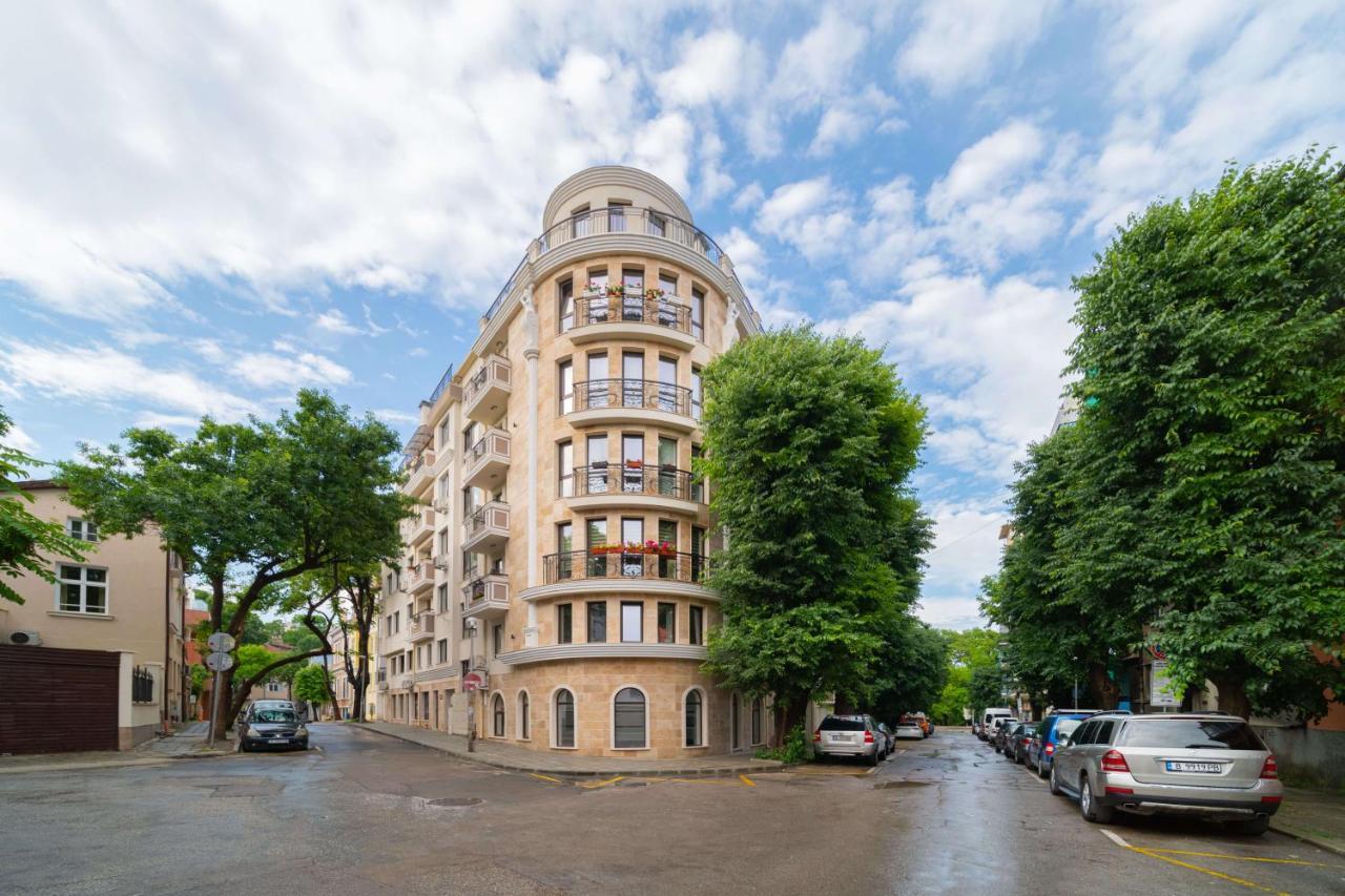 Luxury City Center Two Bedroom Apartment Close To Beach Варна Екстериор снимка