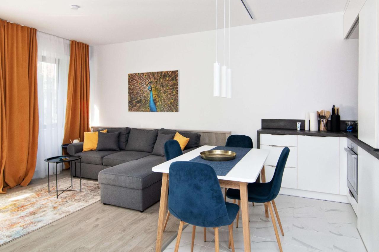 Luxury City Center Two Bedroom Apartment Close To Beach Варна Екстериор снимка