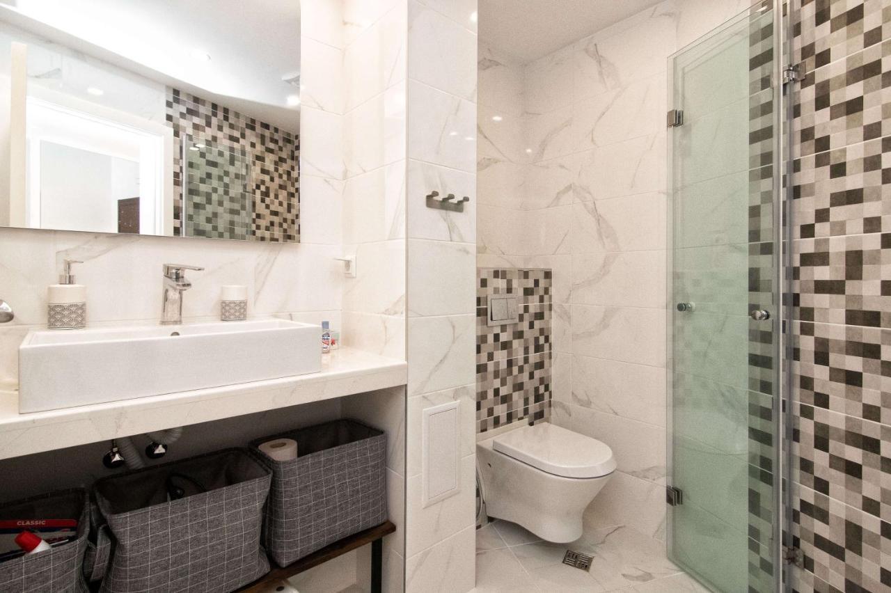 Luxury City Center Two Bedroom Apartment Close To Beach Варна Екстериор снимка